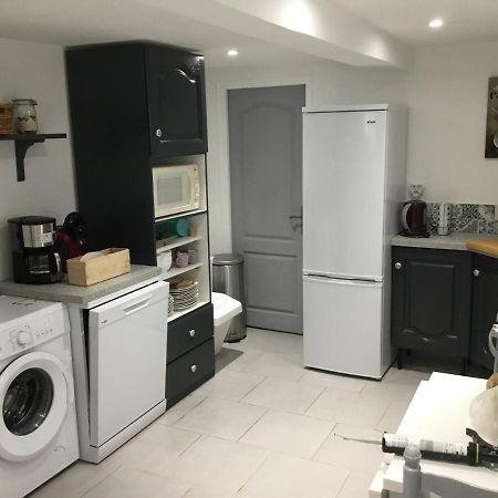 Maison de centre ville 4 à 6 personnes Précigné Extérieur photo