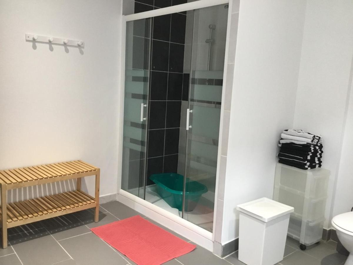 Maison de centre ville 4 à 6 personnes Précigné Extérieur photo
