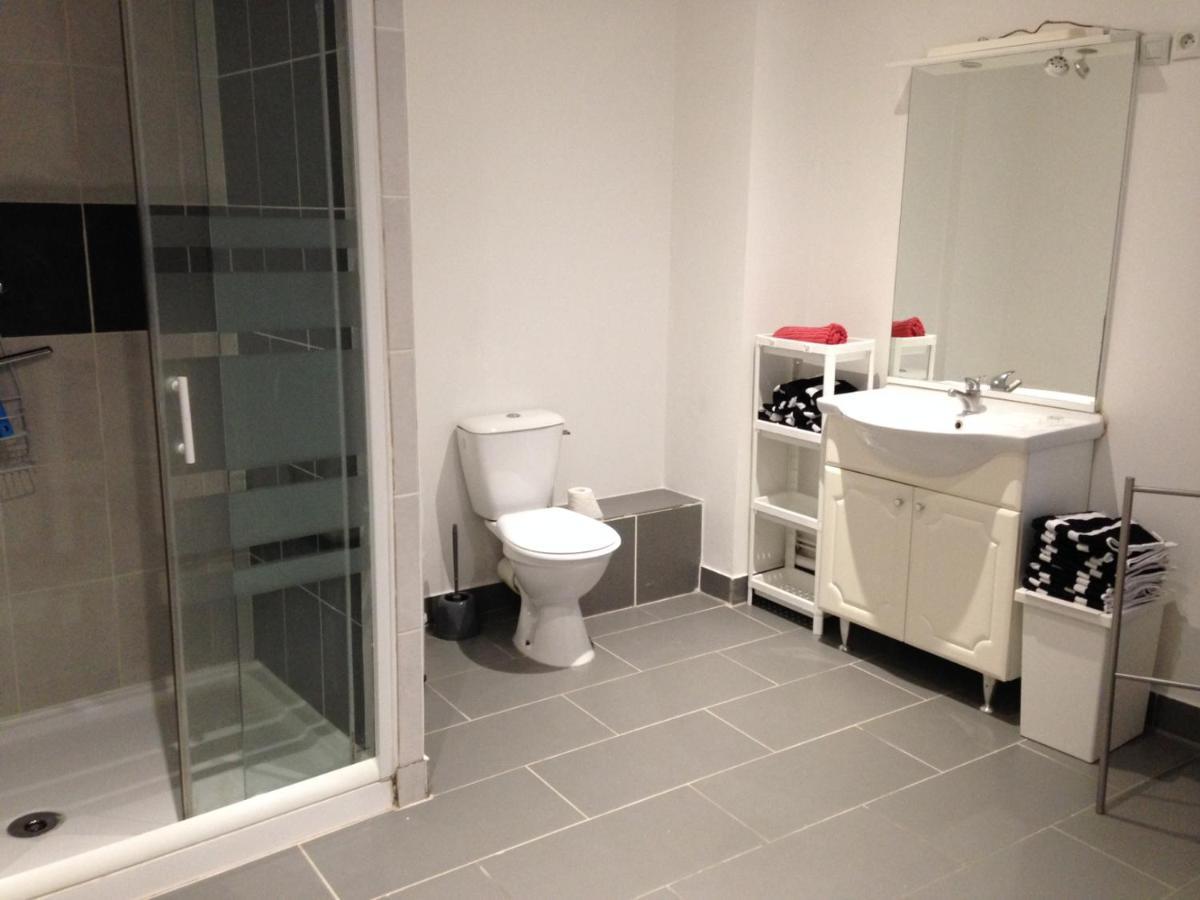 Maison de centre ville 4 à 6 personnes Précigné Extérieur photo